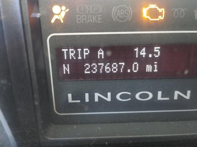 5LMFU28589EJ01841 - 2009 LINCOLN NAVIGATOR BLACK photo 8