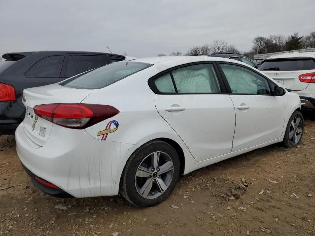 3KPFL4A7XJE224423 - 2018 KIA FORTE LX WHITE photo 3