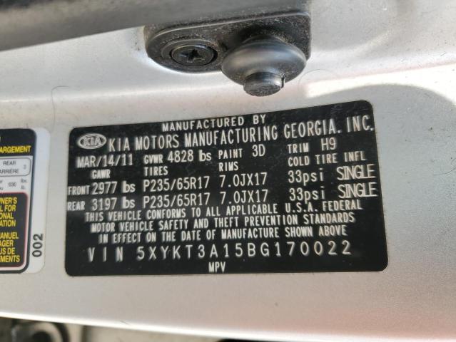 5XYKT3A15BG170022 - 2011 KIA SORENTO BASE SILVER photo 12