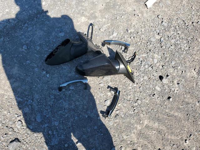 1G1ZE5E74BF394414 - 2011 CHEVROLET MALIBU LTZ შავი ფოტო 12