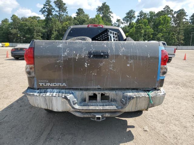 5TFRT54118X018427 - 2008 TOYOTA TUNDRA DOUBLE CAB GRAY photo 6