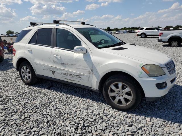 4JGBB22E97A197256 - 2007 MERCEDES-BENZ ML 320 CDI WHITE photo 4