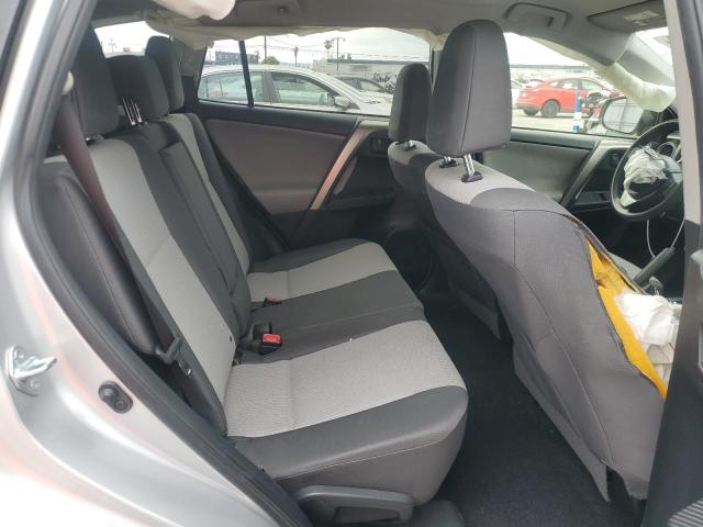 JTMZFREV4FD054370 - 2015 TOYOTA RAV4 LE SILVER photo 11