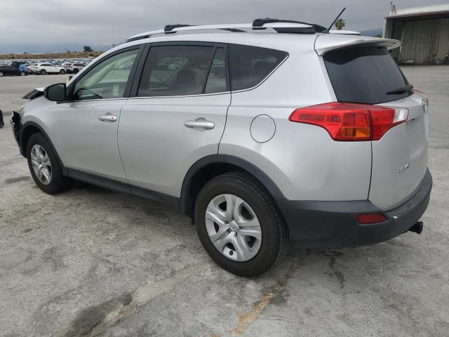 JTMZFREV4FD054370 - 2015 TOYOTA RAV4 LE SILVER photo 2