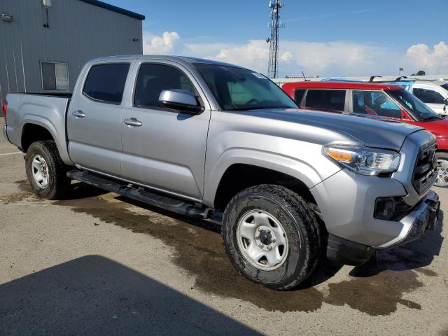 3TMCZ5AN6LM340796 - 2020 TOYOTA TACOMA DOUBLE CAB SILVER photo 4