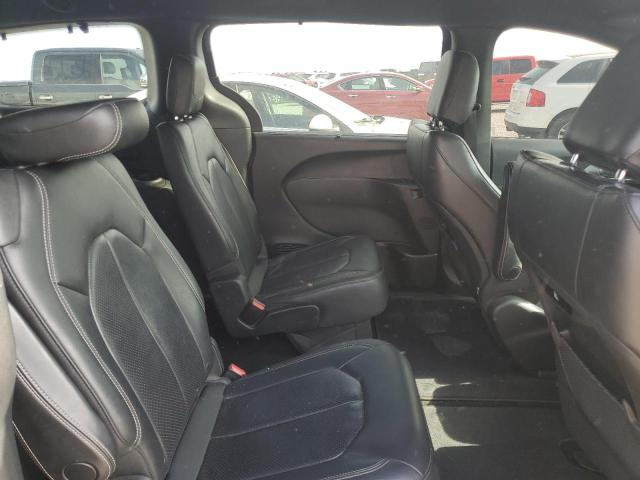 2C4RC1BG2JR260745 - 2018 CHRYSLER PACIFICA TOURING L BLACK photo 11
