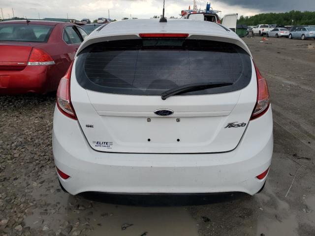 3FADP4EJ1FM204713 - 2015 FORD FIESTA SE WHITE photo 6