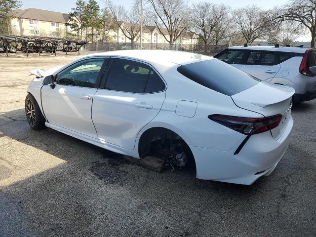 4T1G11AK1RU245022 - 2024 TOYOTA CAMRY SE NIGHT SHADE WHITE photo 2