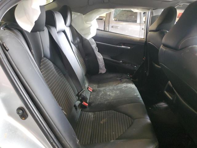 4T1G11AKXNU713419 - 2022 TOYOTA CAMRY SE Gümüş foto 10