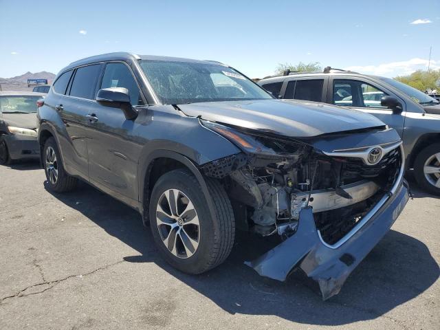 5TDGZRBH7MS526480 - 2021 TOYOTA HIGHLANDER XLE BLACK photo 4