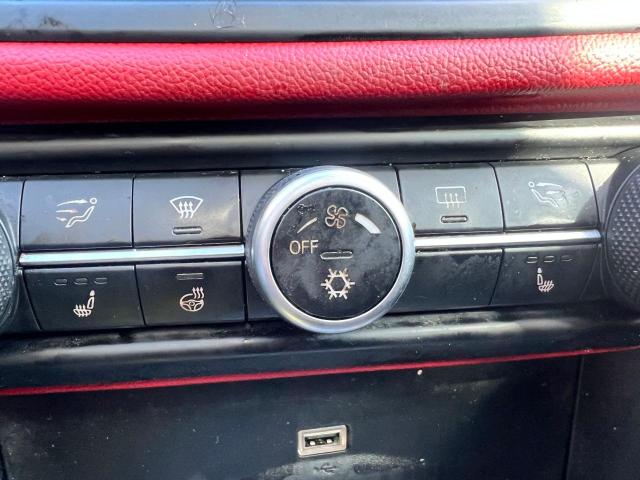 ZARFAEDN9H7531927 - 2017 ALFA ROMEO GIULIA Q4 WHITE photo 10