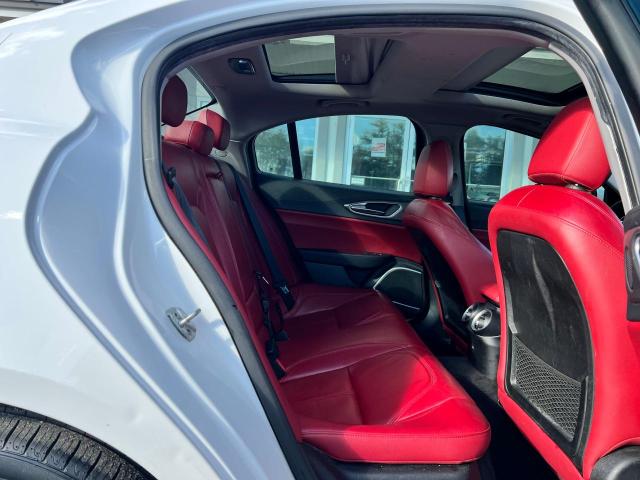 ZARFAEDN9H7531927 - 2017 ALFA ROMEO GIULIA Q4 WHITE photo 6