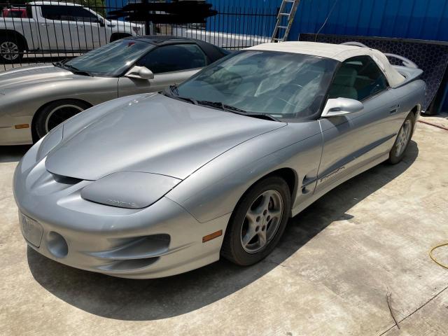 2G2FV32G6W2219824 - 1998 PONTIAC FIREBIRD TRANS AM SILVER photo 2