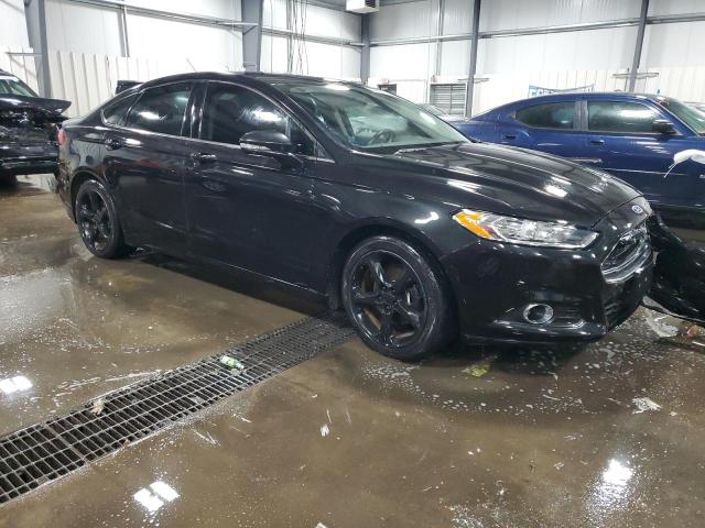 3FA6P0H76FR277662 - 2015 FORD FUSION SE BLACK photo 4