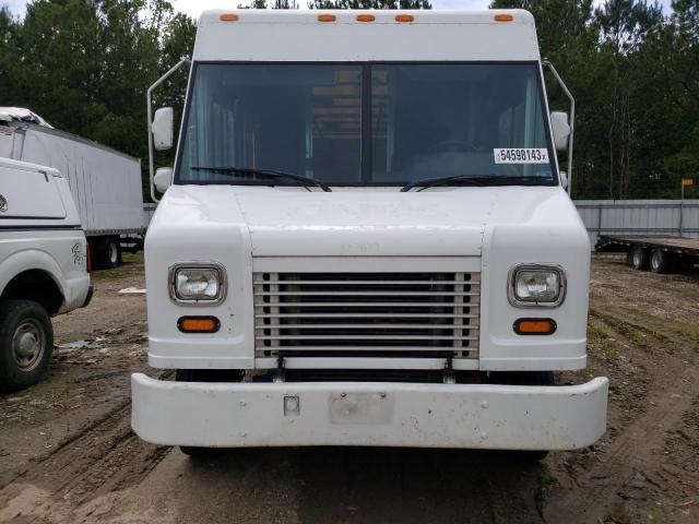 4UZAANBW45CU03738 - 2005 FREIGHTLINER CHASSIS M LINE WALK-IN VAN WHITE photo 5