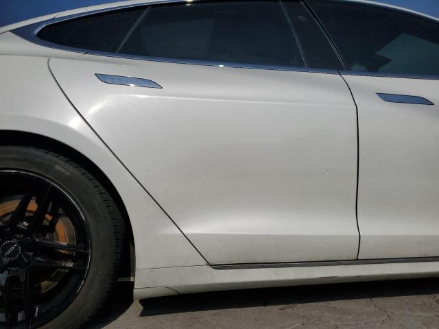 5YJSA1E25GF164880 - 2016 TESLA MODEL S WHITE photo 10