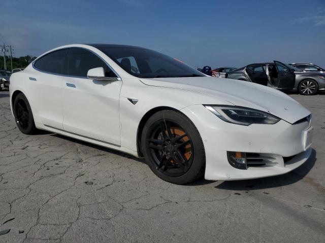 5YJSA1E25GF164880 - 2016 TESLA MODEL S WHITE photo 4