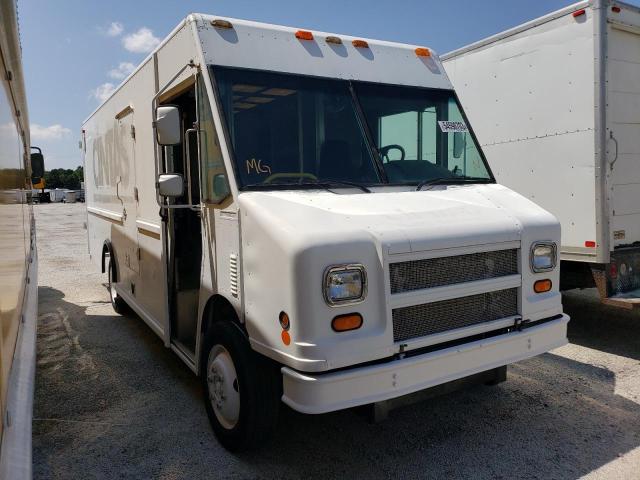 4UZA4FA42YCG84829 - 2000 FREIGHTLINER CHASSIS M LINE WALK-IN VAN WHITE photo 1