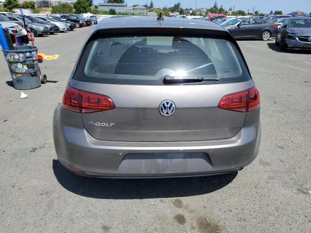 WVWKP7AU2FW907062 - 2015 VOLKSWAGEN E-GOLF LIMITED GRAY photo 6