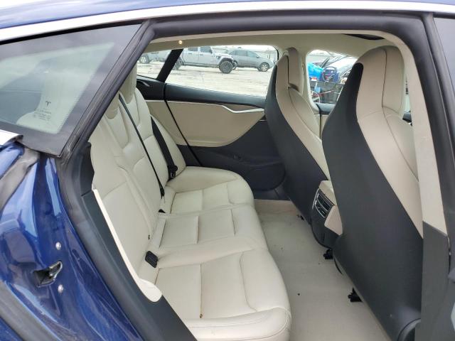 5YJSA1E22JF245875 - 2018 TESLA MODEL S ლურჯი ფოტო 10