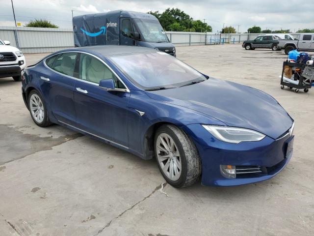 5YJSA1E22JF245875 - 2018 TESLA MODEL S ლურჯი ფოტო 4