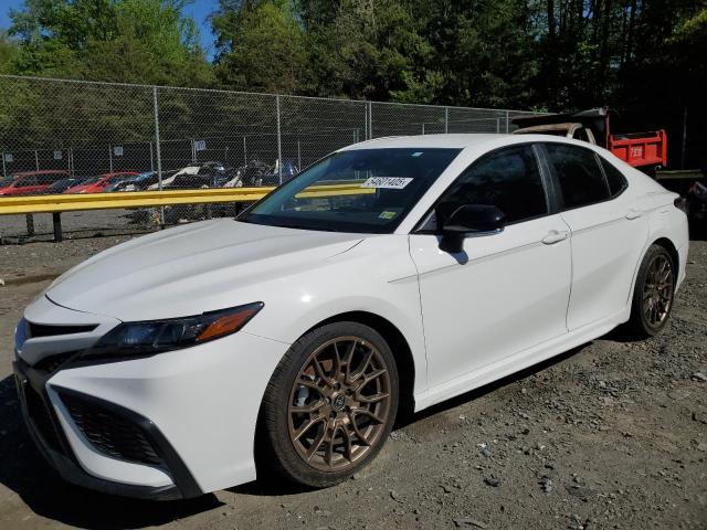 4T1T31AK1RU077357 - 2024 TOYOTA CAMRY SE NIGHT SHADE WHITE photo 1