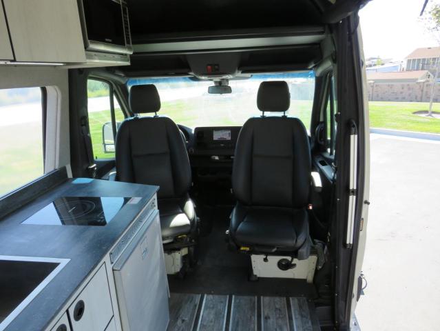 W1W4EBVYXKT017682 - 2019 MERCEDES-BENZ SPRINTER 2500 Braun Foto 6