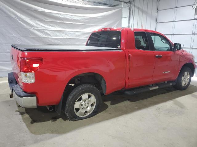 5TFUM5F17BX025863 - 2011 TOYOTA TUNDRA DOUBLE CAB SR5 RED photo 3