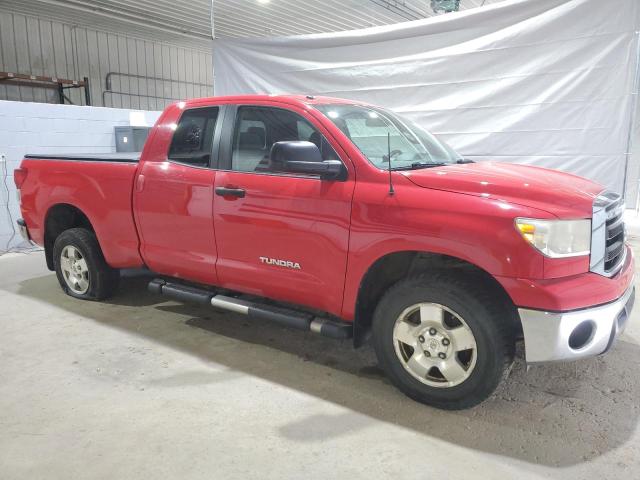 5TFUM5F17BX025863 - 2011 TOYOTA TUNDRA DOUBLE CAB SR5 RED photo 4