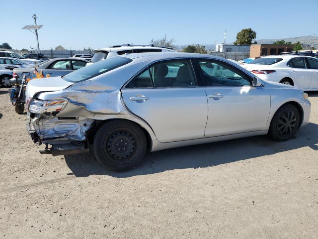 4T1BF3EK2AU022171 - 2010 TOYOTA CAMRY BASE SILVER photo 3