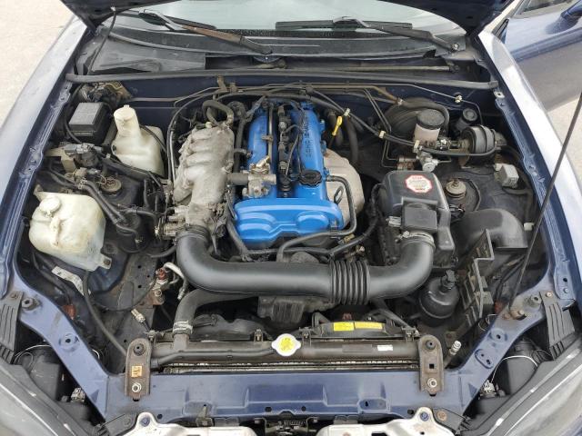 JM1NB353720232005 - 2002 MAZDA MX-5 MIATA BASE BLUE photo 11