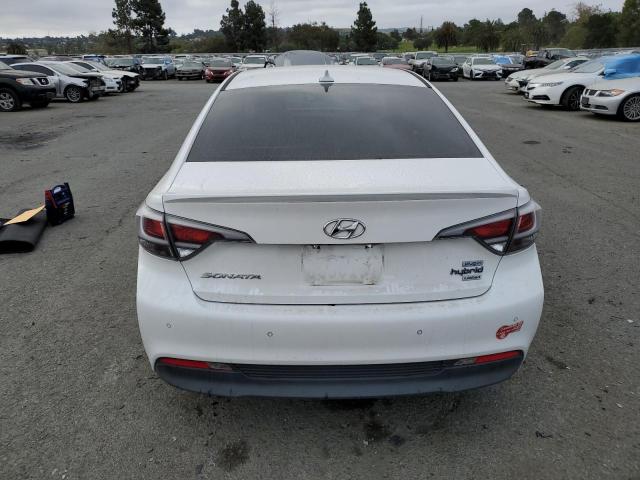 KMHE54L2XHA068481 - 2017 HYUNDAI SONATA PLUG-IN HYBRID WHITE photo 6