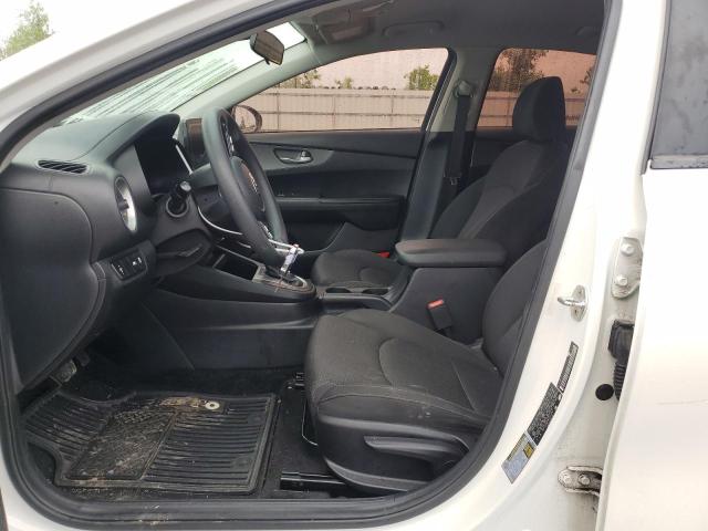 3KPF24AD0KE012561 - 2019 KIA FORTE FE WHITE photo 7