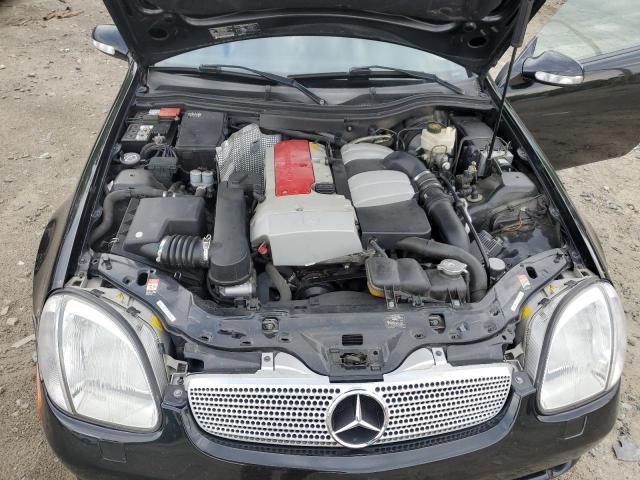 WDBKK49F01F193152 - 2001 MERCEDES-BENZ SLK 230 KOMPRESSOR BLACK photo 11