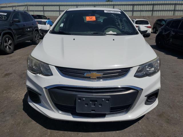 1G1JG6SH8H4175194 - 2017 CHEVROLET SONIC WHITE photo 5