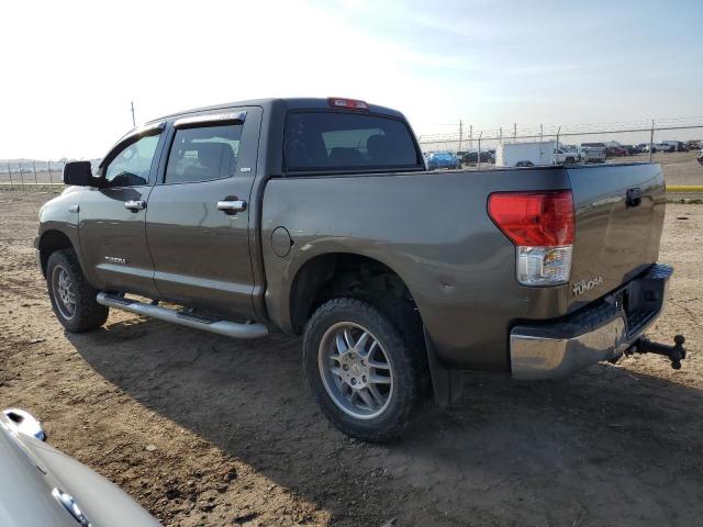 5TFEY5F13BX104116 - 2011 TOYOTA TUNDRA CREWMAX SR5 BROWN photo 2