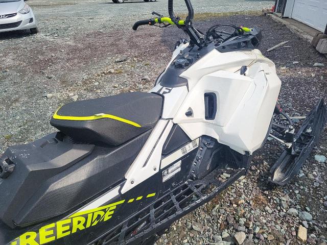 2BPSVHJC2JV000064 - 2018 SKI DOO FREERIDE WHITE photo 6