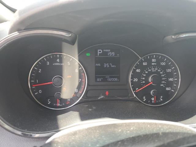 3KPFK4A7XJE177106 - 2018 KIA FORTE LX Ağ foto 9