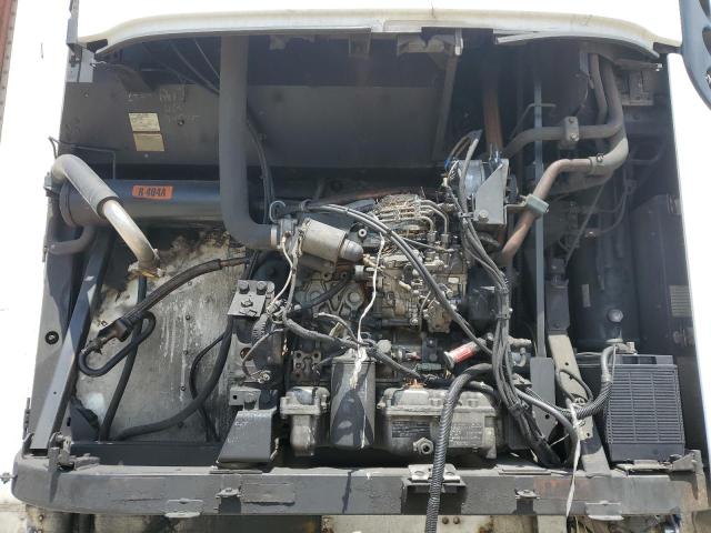 1UYVS1287DM672002 - 2013 UTILITY VS2RA Weiß Foto 7