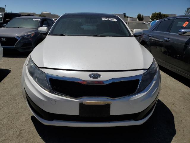 KNAGN4A78B5094540 - 2011 KIA OPTIMA EX WHITE photo 5