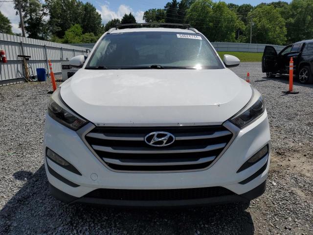 KM8J33A44HU459028 - 2017 HYUNDAI TUCSON LIMITED WHITE photo 5