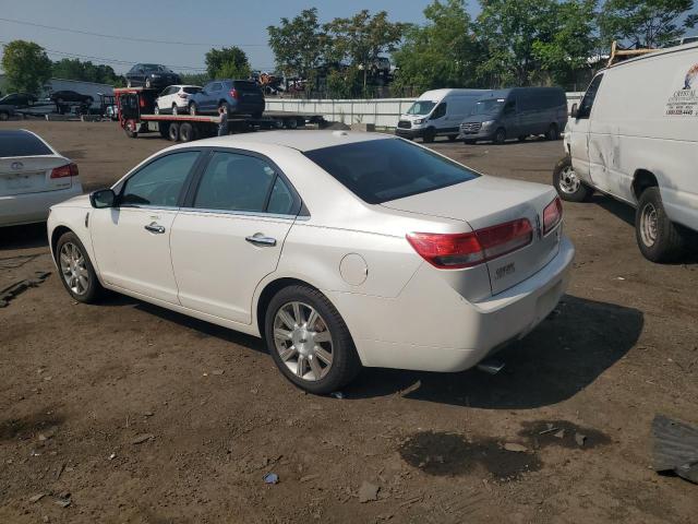 3LNHL2GC9CR813147 - 2012 LINCOLN MKZ WHITE photo 2