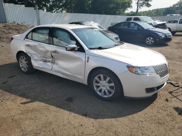 3LNHL2GC9CR813147 - 2012 LINCOLN MKZ WHITE photo 4