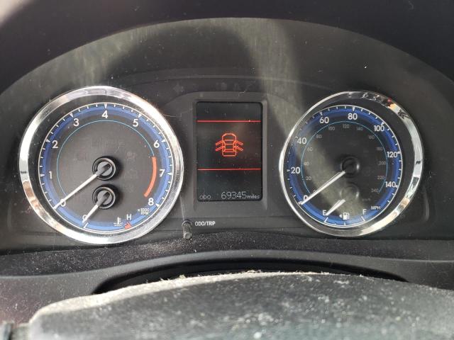 5YFBURHE1JP791650 - 2018 TOYOTA COROLLA L SILVER photo 9