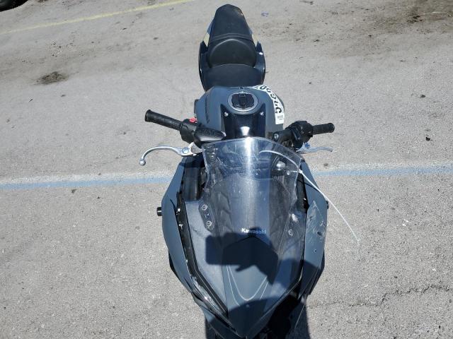 ML5EXER1XRDAC4184 - 2024 KAWASAKI EX650 R GRAY photo 5