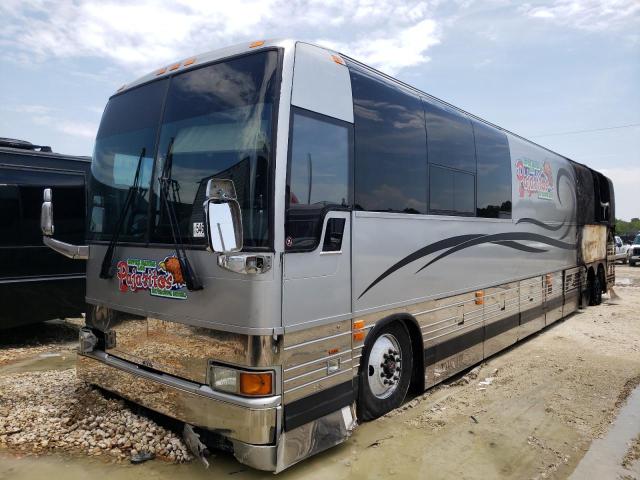 2PCY3349911027515 - 2001 PREVOST BUS GRAY photo 2