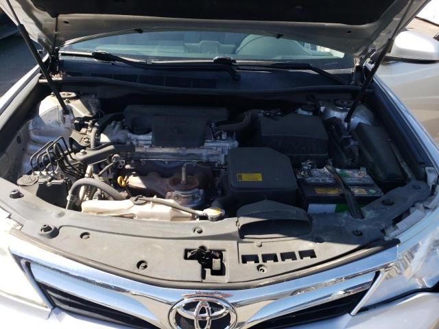 4T1BF1FKXCU082284 - 2012 TOYOTA CAMRY BASE SILVER photo 11