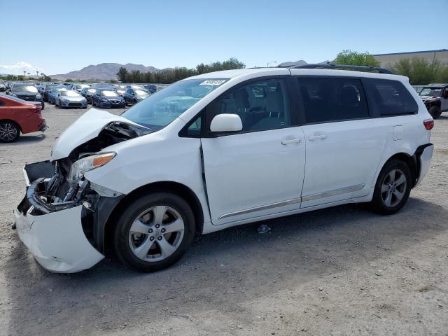 2017 TOYOTA SIENNA LE, 