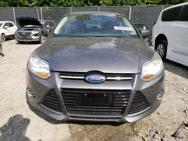 1FAHP3F23CL187736 - 2012 FORD FOCUS SE GRAY photo 5