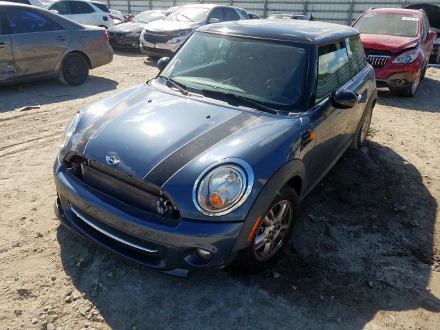 WMWSU3C51BT253414 - 2011 MINI COOPER BLUE photo 2